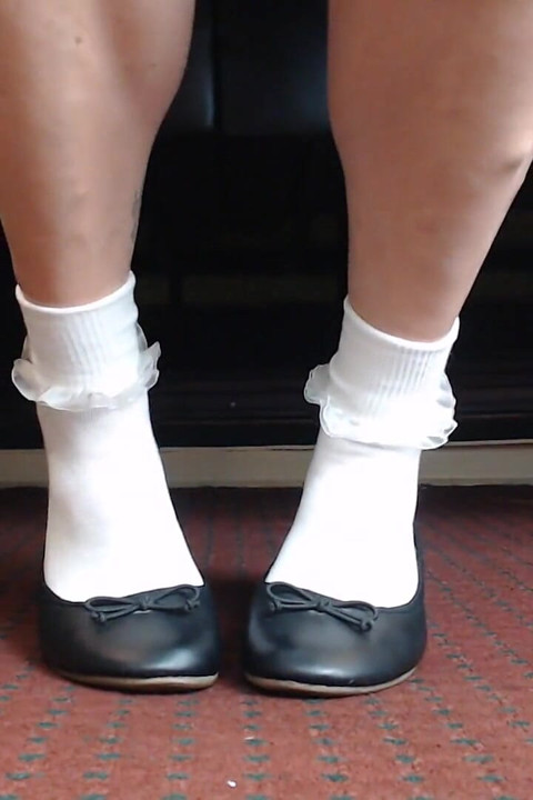 Dainty ruffled socks ballet flats