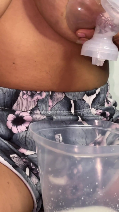 Solo Lactation Expression: High Volume Hand Extraction