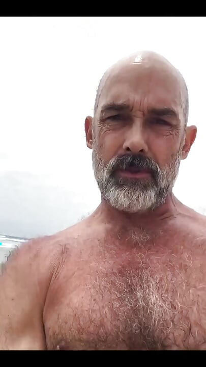 ビーチでのウォーキングオナニー パート1