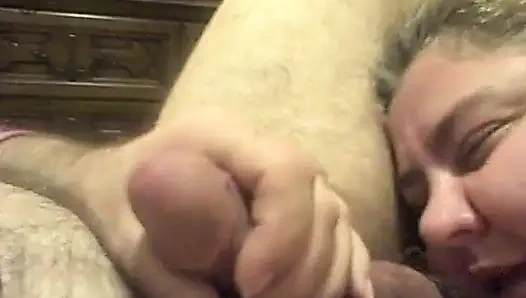 Vicki si suster semok kulit putih nyepong kontol pacar lamaku