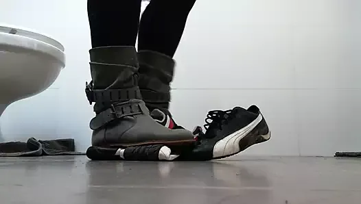 Boots crush Puma drift cat sneakers