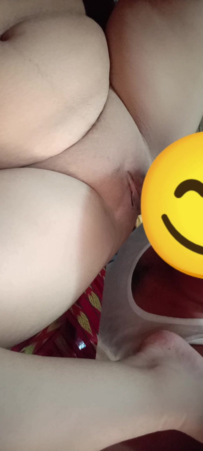 통통한 마누라 보지 빨아주기