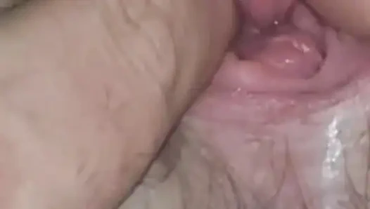 Fingering sampai dalam banget