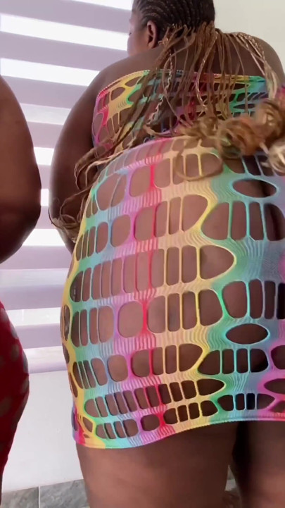 BBW ass shaking challenge | Clip 1