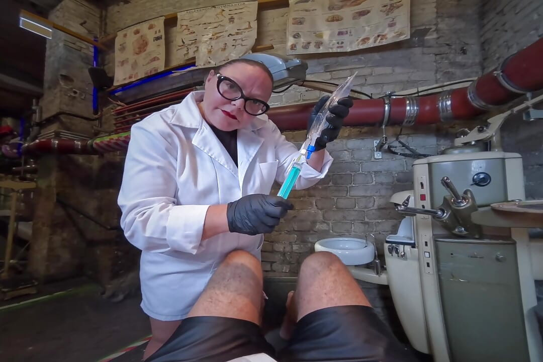 The Weird Dentist VR