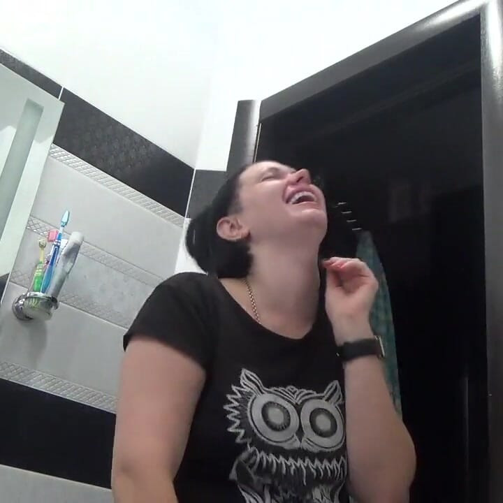 Guy loses towel in front of me SPH
