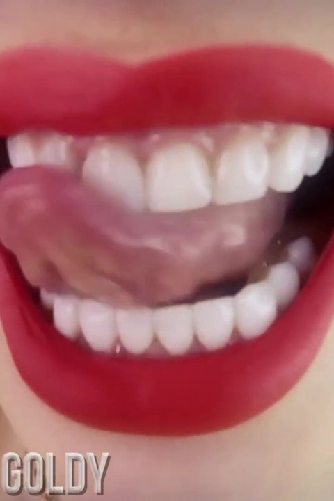 You will not be able to say no to my red hot lips