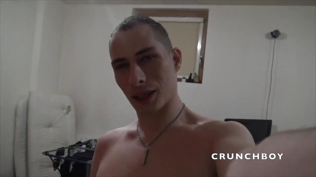 朱利安被直截了当的谨慎性交