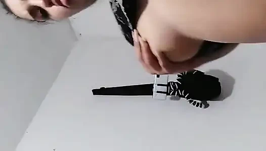 18-jährige brünette, große schlaffe titten aus New York, usa ficken den großen schwanz ihres stiefbruders für hier