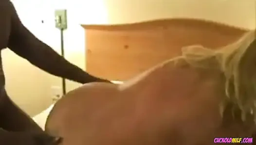 Cuckold milf - istri yang selingkuh