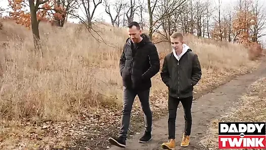 DADDYONTWINK Dave London Dominik Blacks ıslak göt deliği için can atıyor
