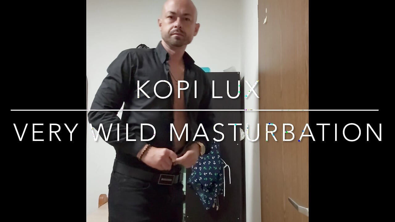 Vrlo žestoka masturbacija!