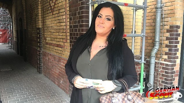 pramuka jerman - remaja gemuk ashley apaan kasar di casting jalanan