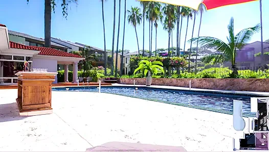 Dunia boneka #9 holly suka dicrot di muka