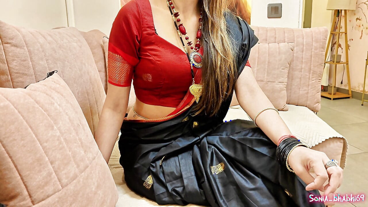 I Fuck My Indian Desi Mausi While No One Is in Home