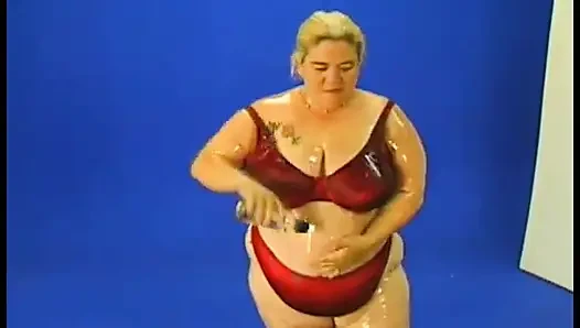 An oiled hairy BBW fucks with her fucker