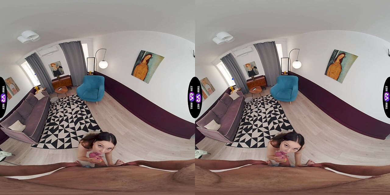 핫한 섹스를 위해 체스를 버리는 섹시한 매디 넬슨 - TeenMegaWorld