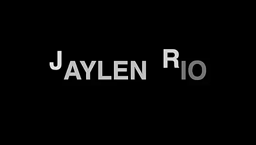 Jaylene Rio büyük göğüslerine ateşli döl attırıyor