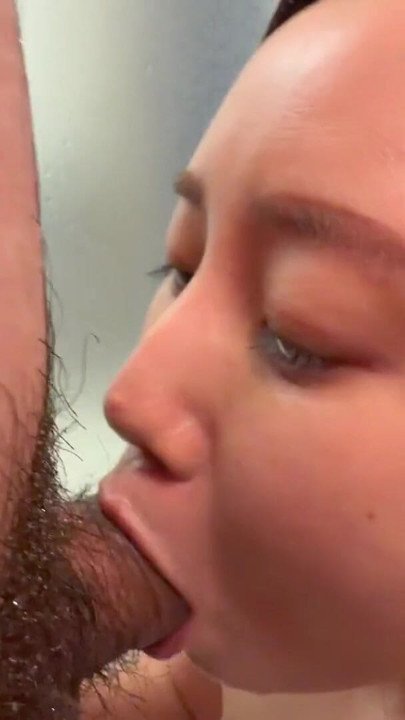 De M жена, чей хобби смывание ломки в Slimy Rich Глубокая глотка Irama Последний - очистка от камшота на лицо | Клип 1