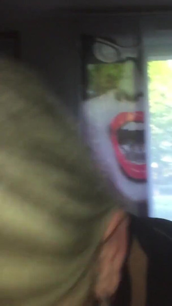 Key moment from "Fellation salope masturbation"
