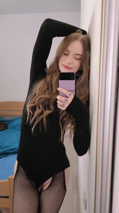 Big cock surprise in pantyhose