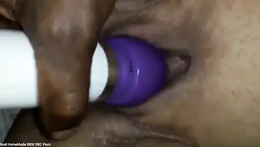 Cewek super semok polandia dientot habis-habisan sama kontol dan dildo sampai muncrat di ranjang