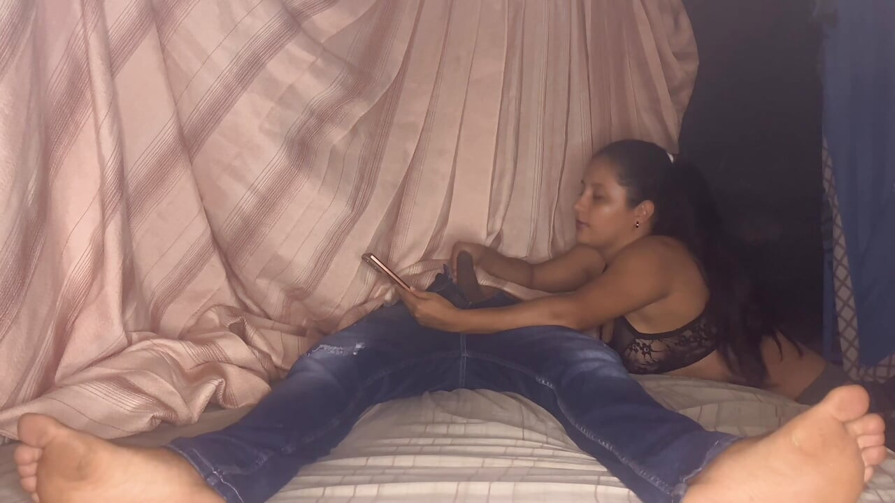 I talk to my lover on the phone while touching my partner