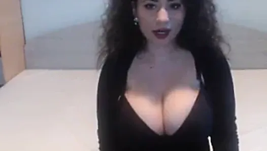curly hair and big tits on webcam