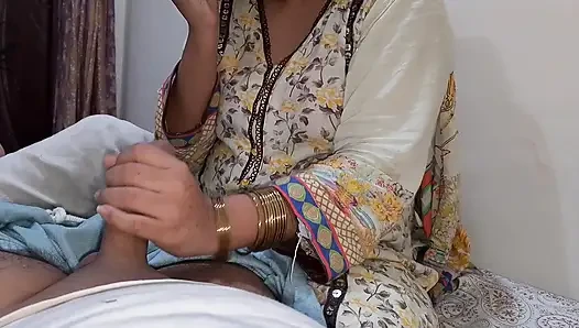 Beautiful Desi Village Daughter-in-law and Father-in-law Sex video