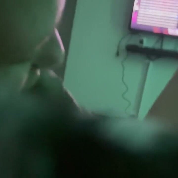 집에서 창녀와 함께하는 Xmas 전날 밤