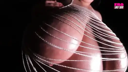 Ultimative kurven-power, während shiho ihre mutige, atemberaubende t-cup-präsenz enthüllt - szene 4