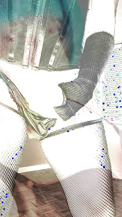 性感娘娘腔蕩婦玩弄她的女屌