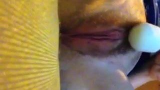 Viendo porno con vibrador