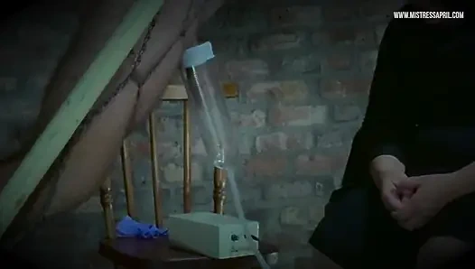 Домина госпожа April - Писающая шлюха