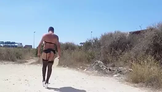 Passeggiata in intimo agosto 2017