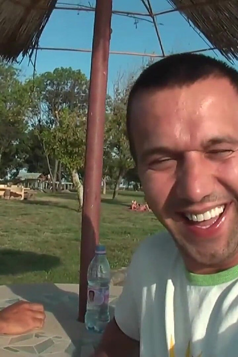 Amaterski Seks i Analni Trojac na Plaži