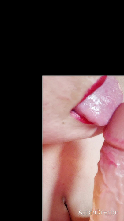 Bbw gives dildo a Blowjob and sends it to my husband
