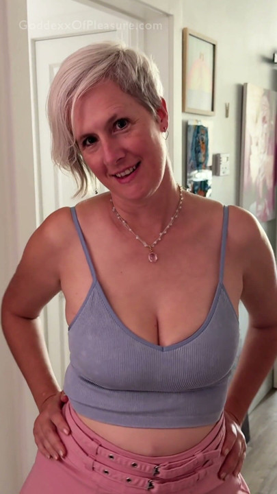 Horny MILF Convinced Her Plumber To Unclog Her Holes | Clip 1