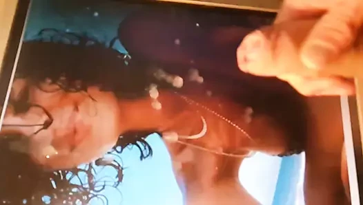 Lena bikini boşalıyor 20.9.20 yavaş çekim