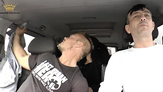 Женщина-автостопщица Bangend в машине на шоссе в Берлин и двойной!-кримпай (Bonny Choc) 30 мин.