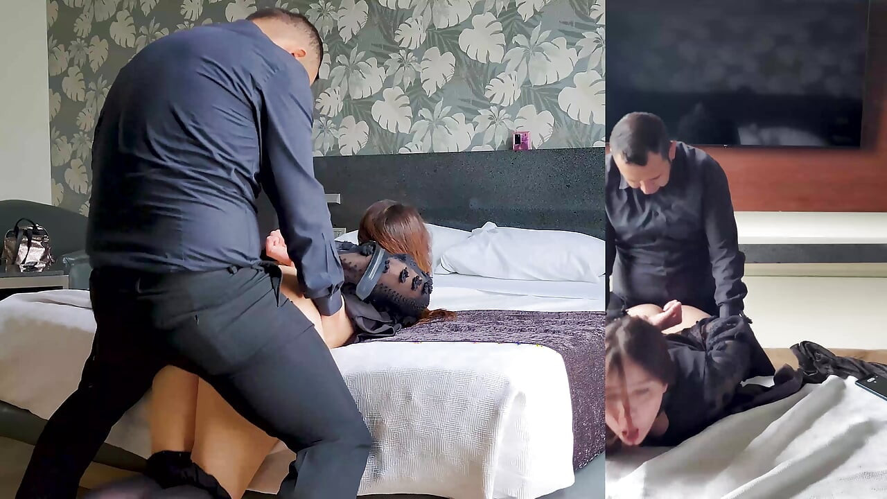 Tvrdý sex po výprasku jako ta malá děvka, kterou je (část 3)