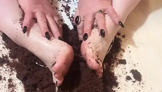 Ayak ayaklar pastada