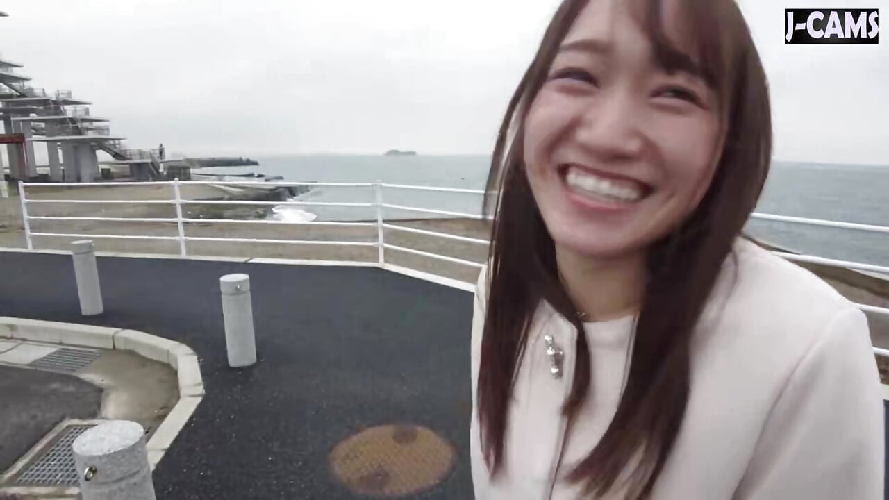 Affectionate Busty Tour Guide Teases with Sweet Exposure and a Willing Smile Part 2