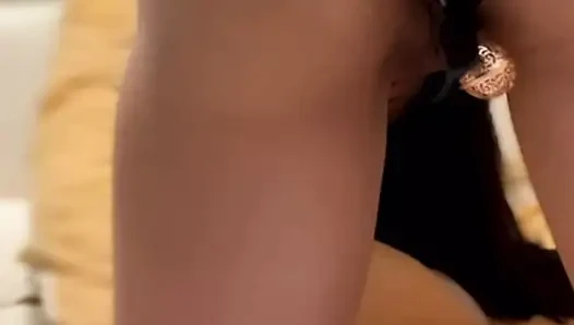 Beautiful Chinese Girl Masturbating Live on Webcam