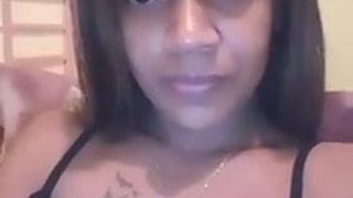 Sexy schwarzes Mädchen, das Selfies 6.mp4 macht