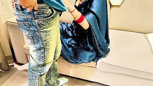 Indian MILF Stepmom Wants to Loose Her Stepson Verginity