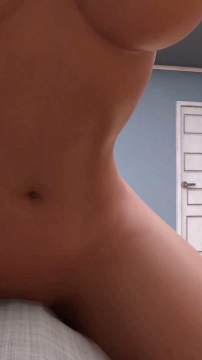SEXBOT - she had an orgasm on my pillow | Clip 1