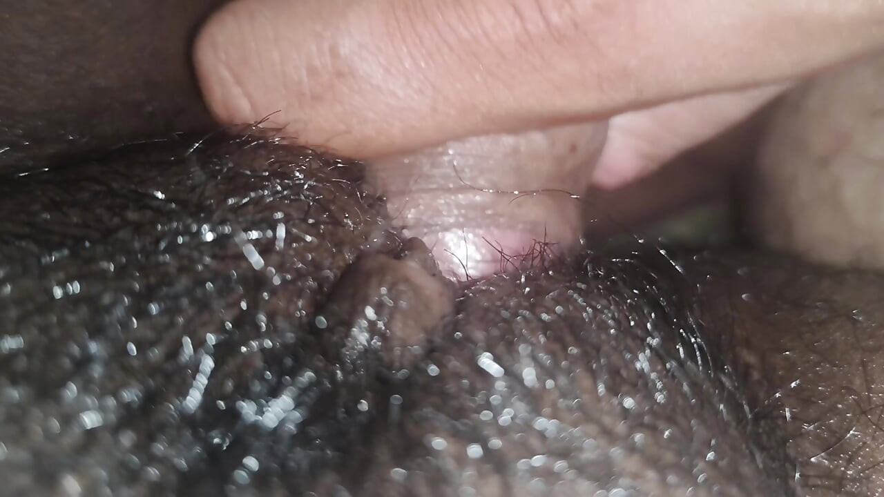 Bhabhi ki garam chut me garam lund dall diya