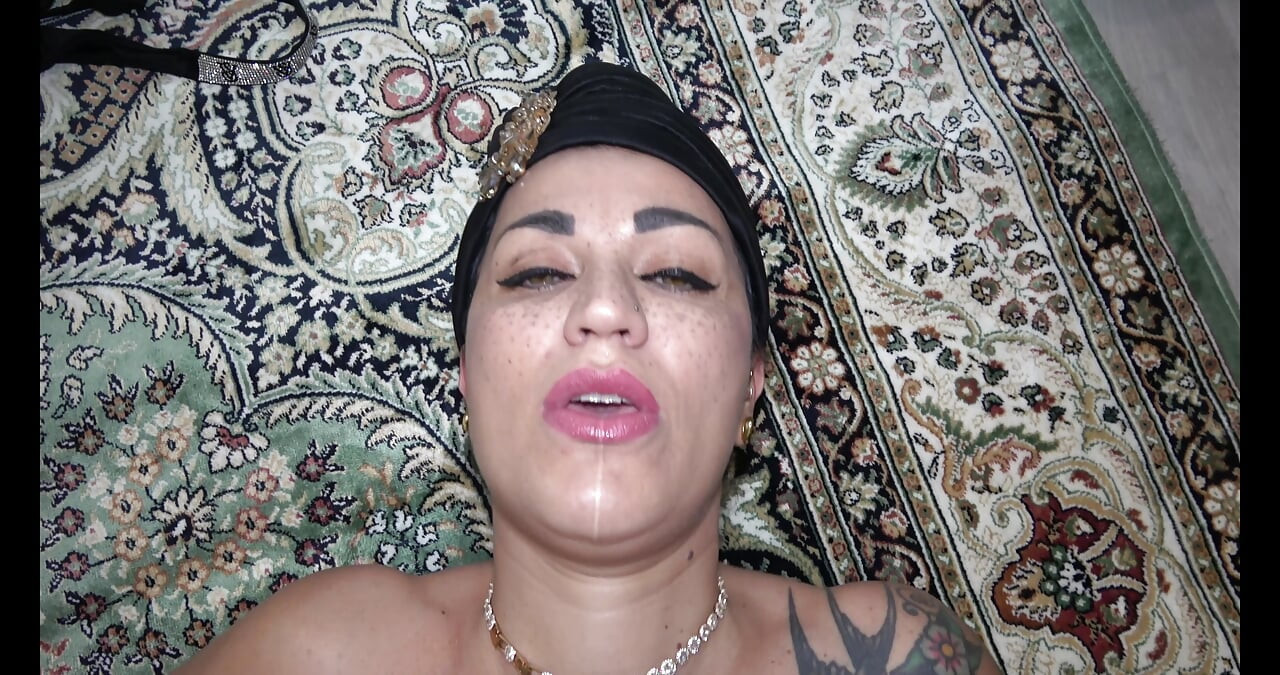 Big Ass Muslim Arab Real Estate Agent Fucks Her Client And Makes Him Cum