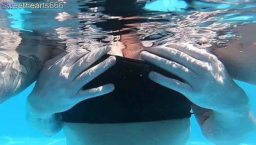 Kira Sweet sucks a dick of atranger